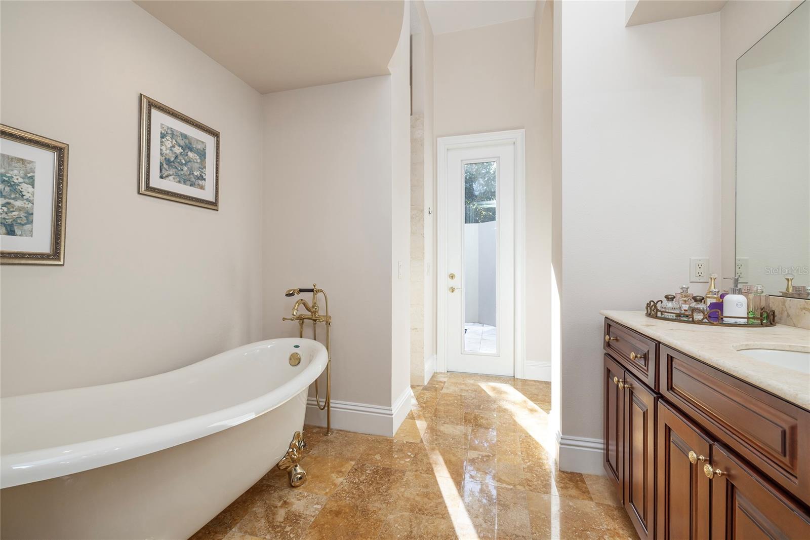 HIGHLANDS OF INNISBROOK - Residential