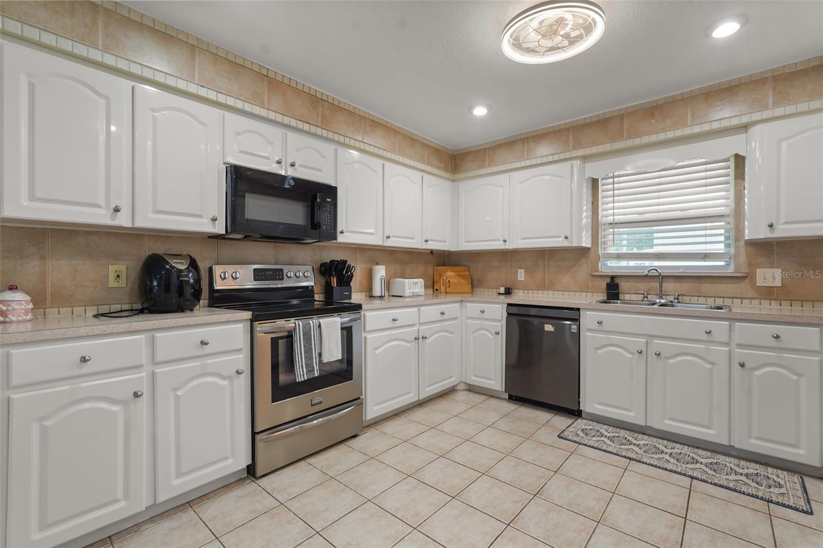 CHERUB HOMES - Residential