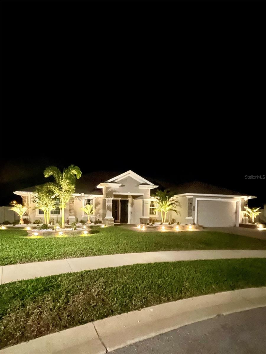 LAKE ARIANA ESTATES - Residential