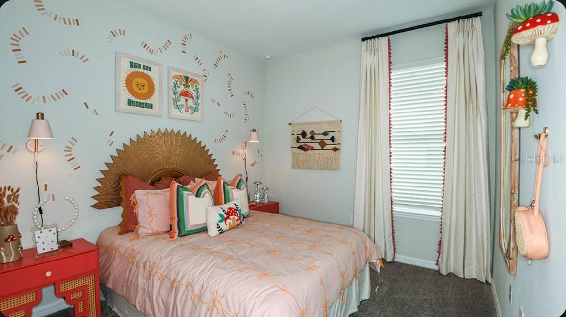 HILLCREST - Residential