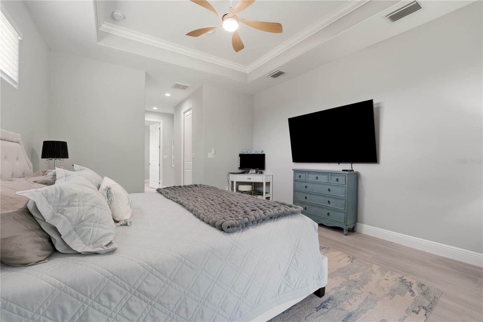 ROTONDA WEST LONG MEADOW - Residential