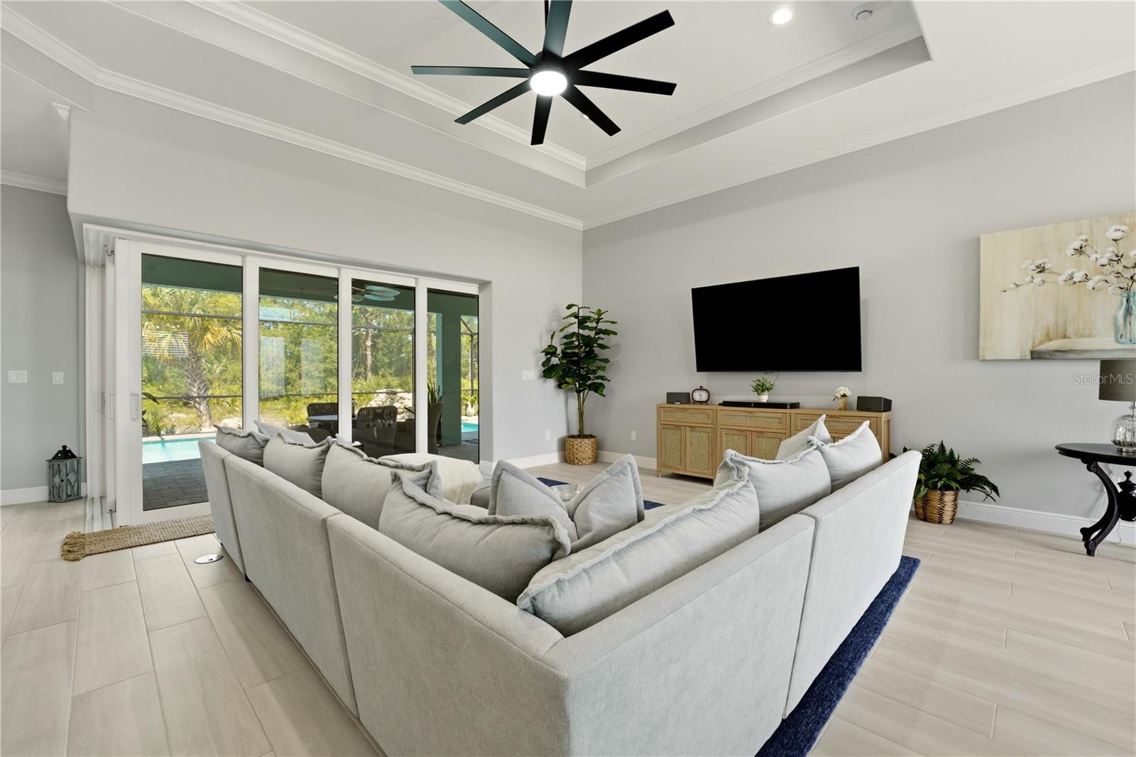 ROTONDA WEST LONG MEADOW - Residential