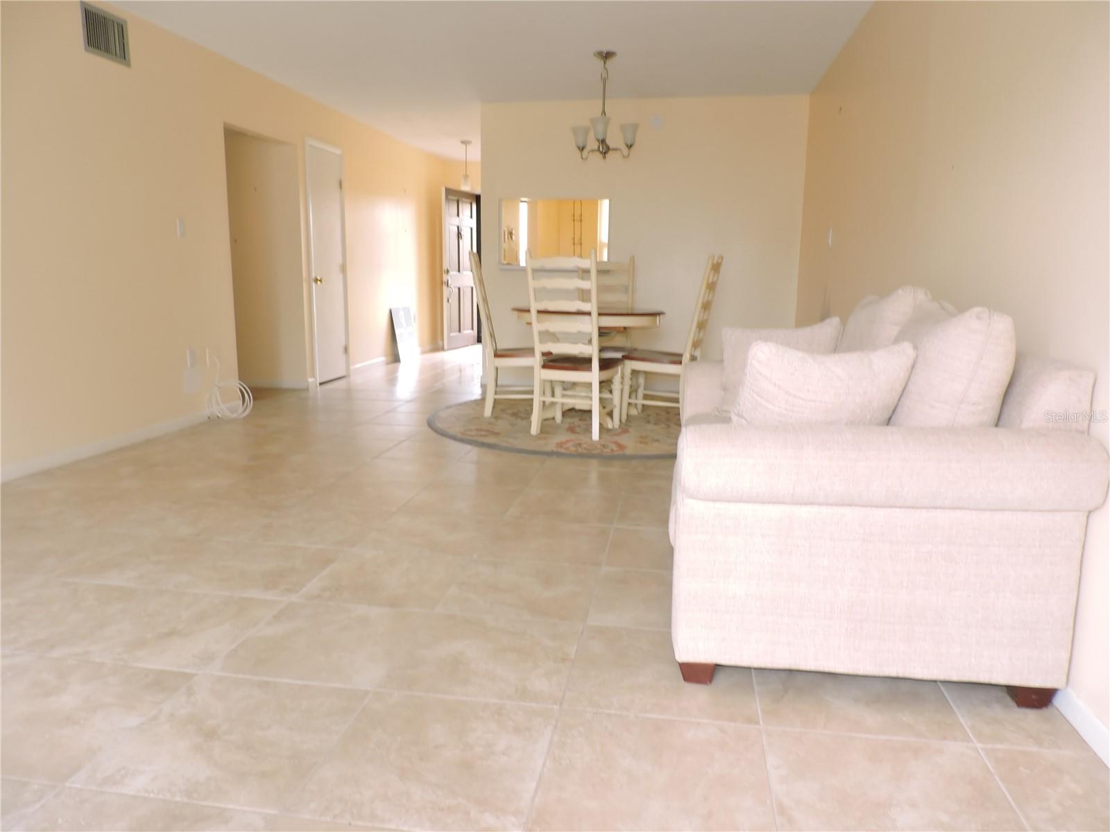 LAKE WALES VILLAGE - Residential
