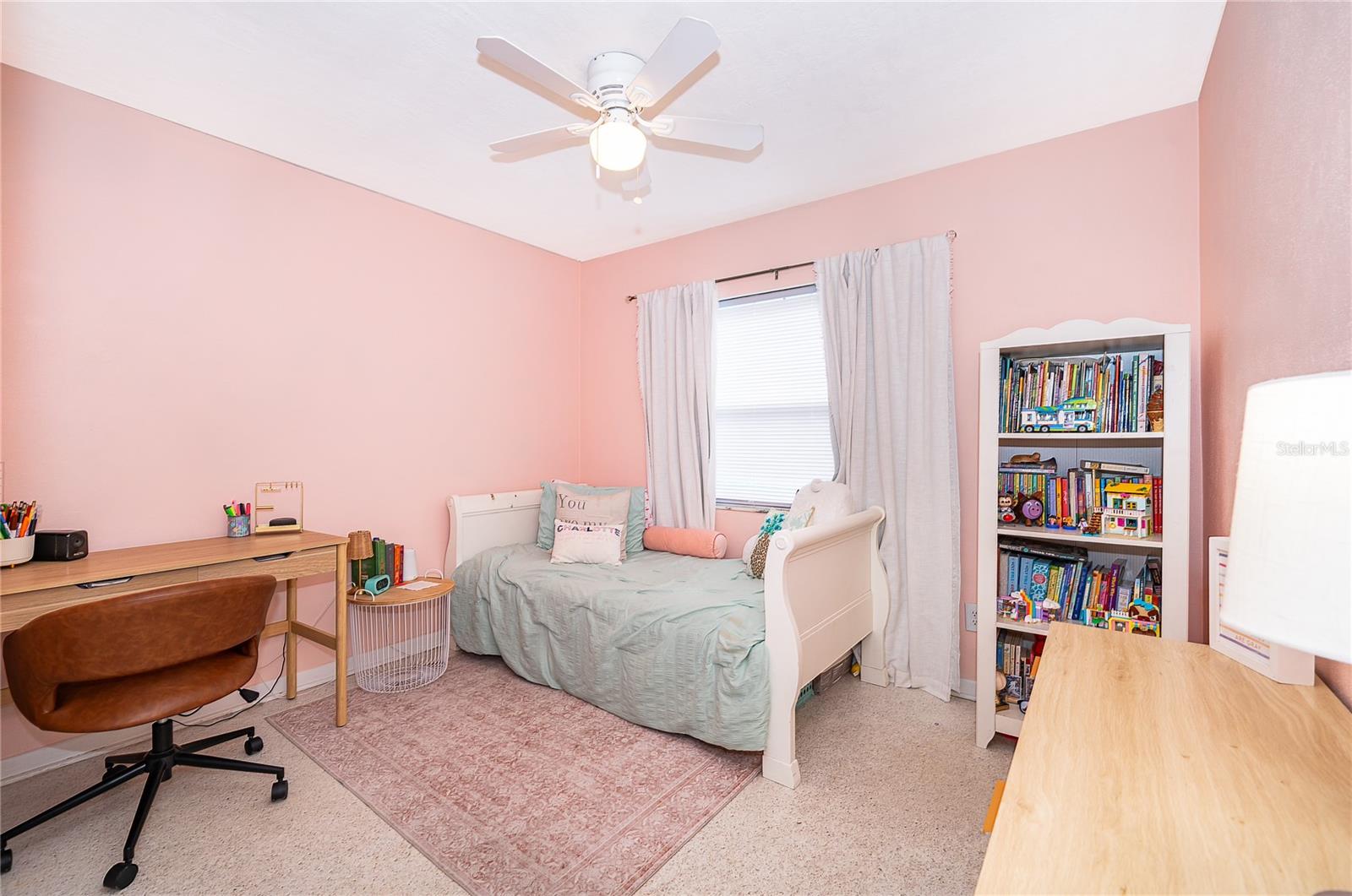 ENGLISH ESTATES UNIT 2 - Residential