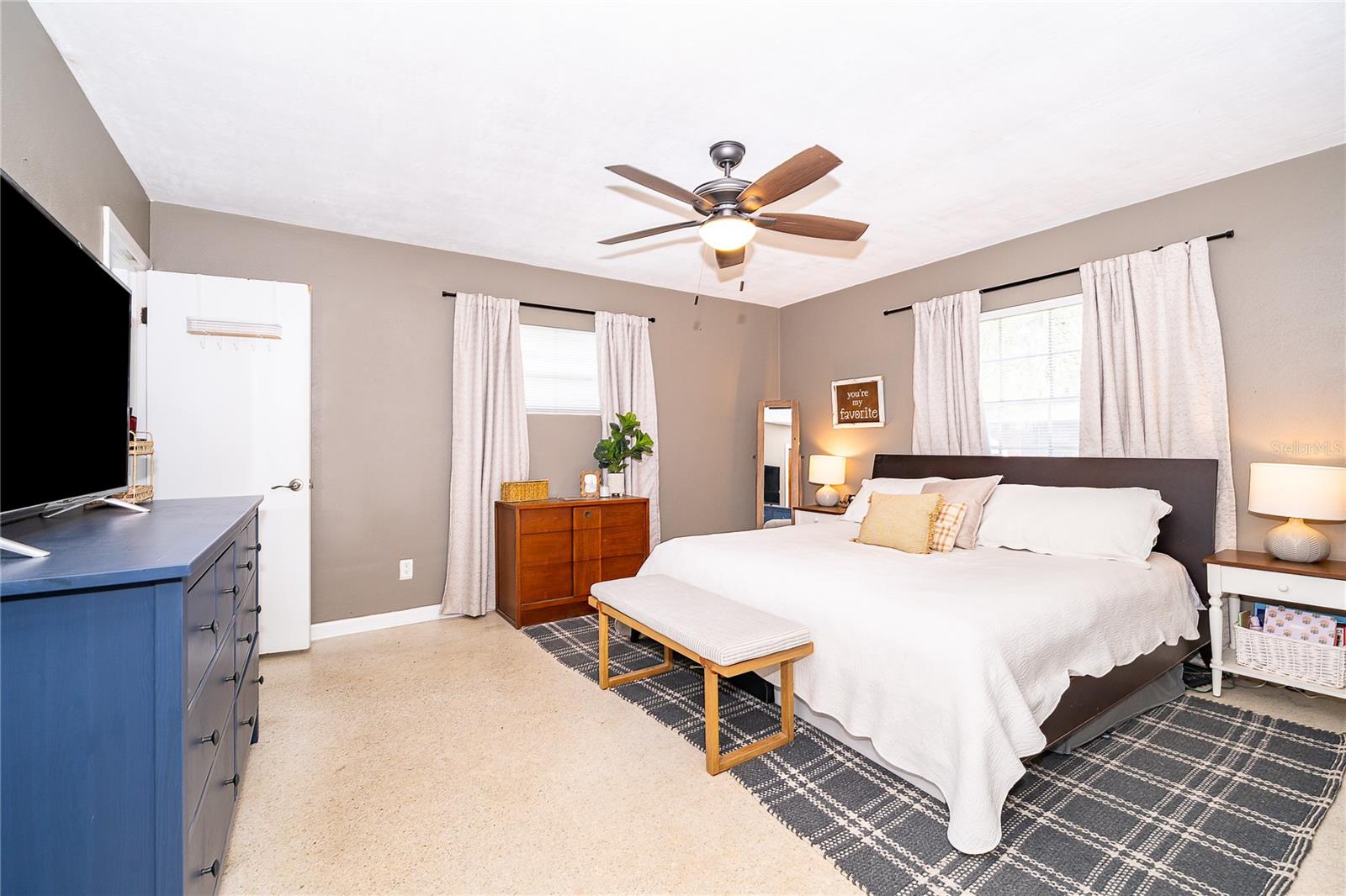 ENGLISH ESTATES UNIT 2 - Residential
