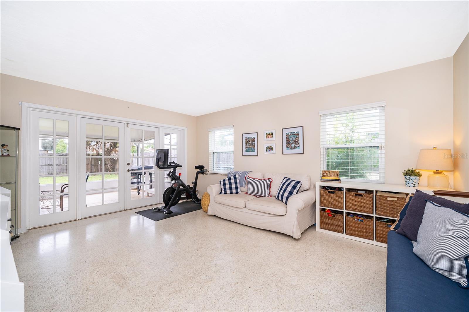 ENGLISH ESTATES UNIT 2 - Residential