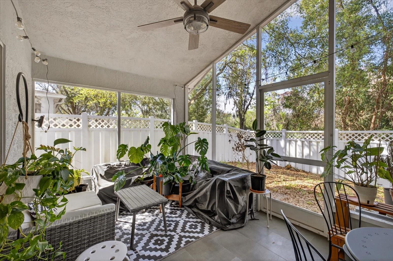 TAMPA PALMS AREA 4 PRCL 11 U - Residential Lease