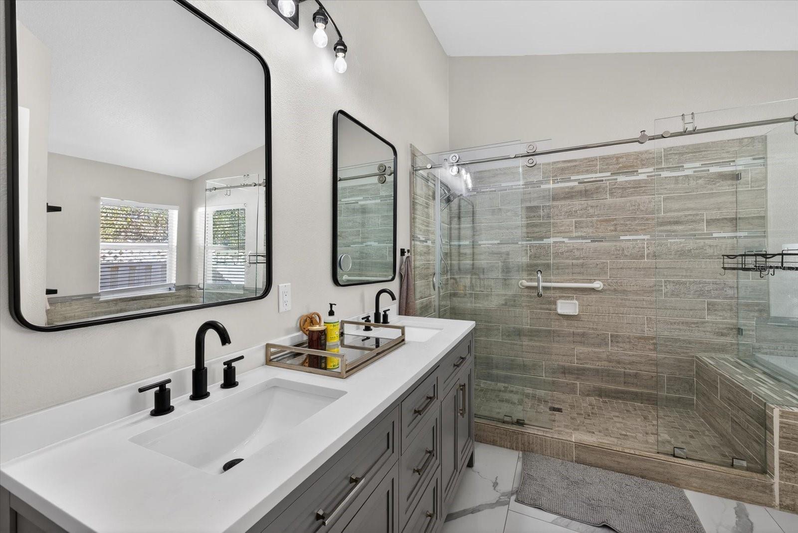 TAMPA PALMS AREA 4 PRCL 11 U - Residential Lease