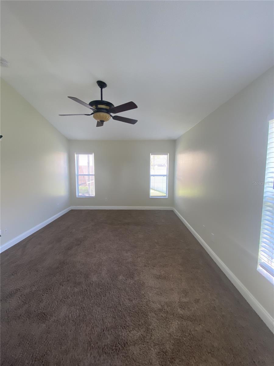 IVY LAKE ESTATES - Residential Lease
