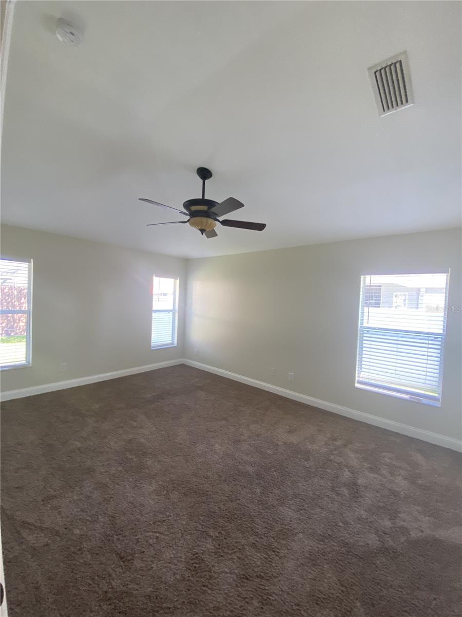 IVY LAKE ESTATES - Residential Lease