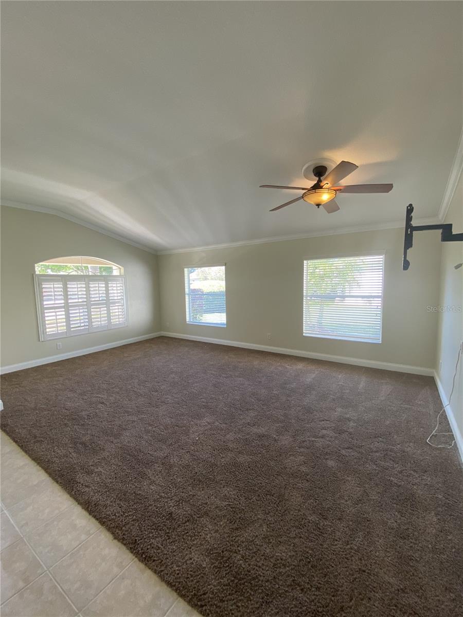 IVY LAKE ESTATES - Residential Lease