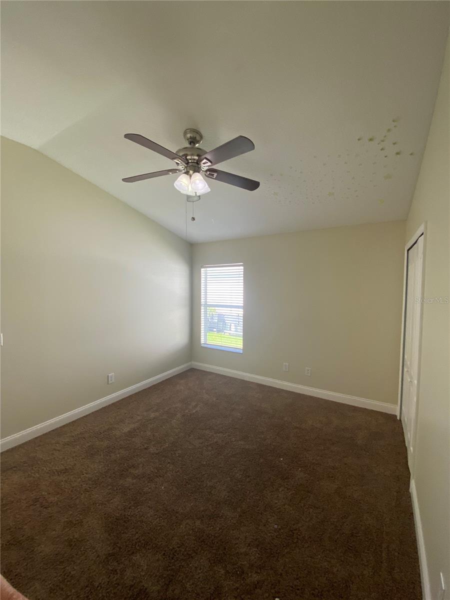 IVY LAKE ESTATES - Residential Lease