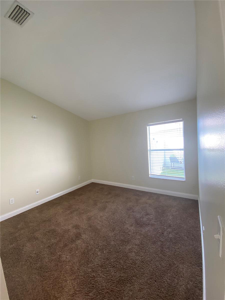 IVY LAKE ESTATES - Residential Lease