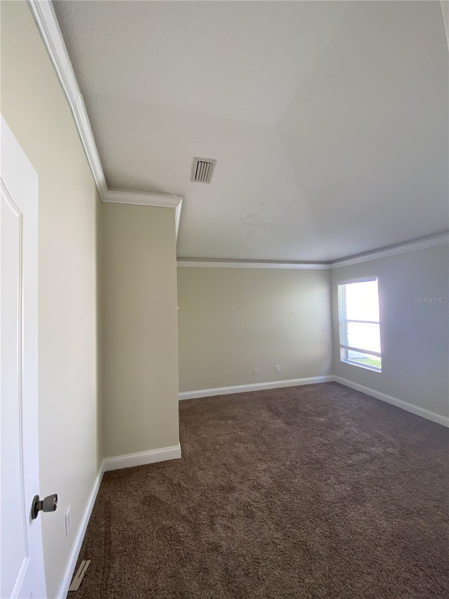 IVY LAKE ESTATES - Residential Lease