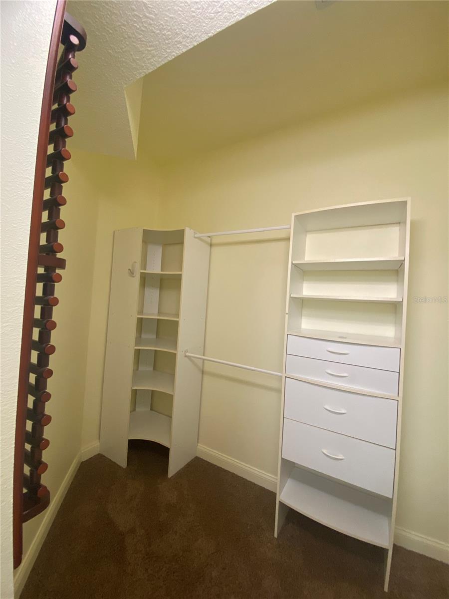 IVY LAKE ESTATES - Residential Lease
