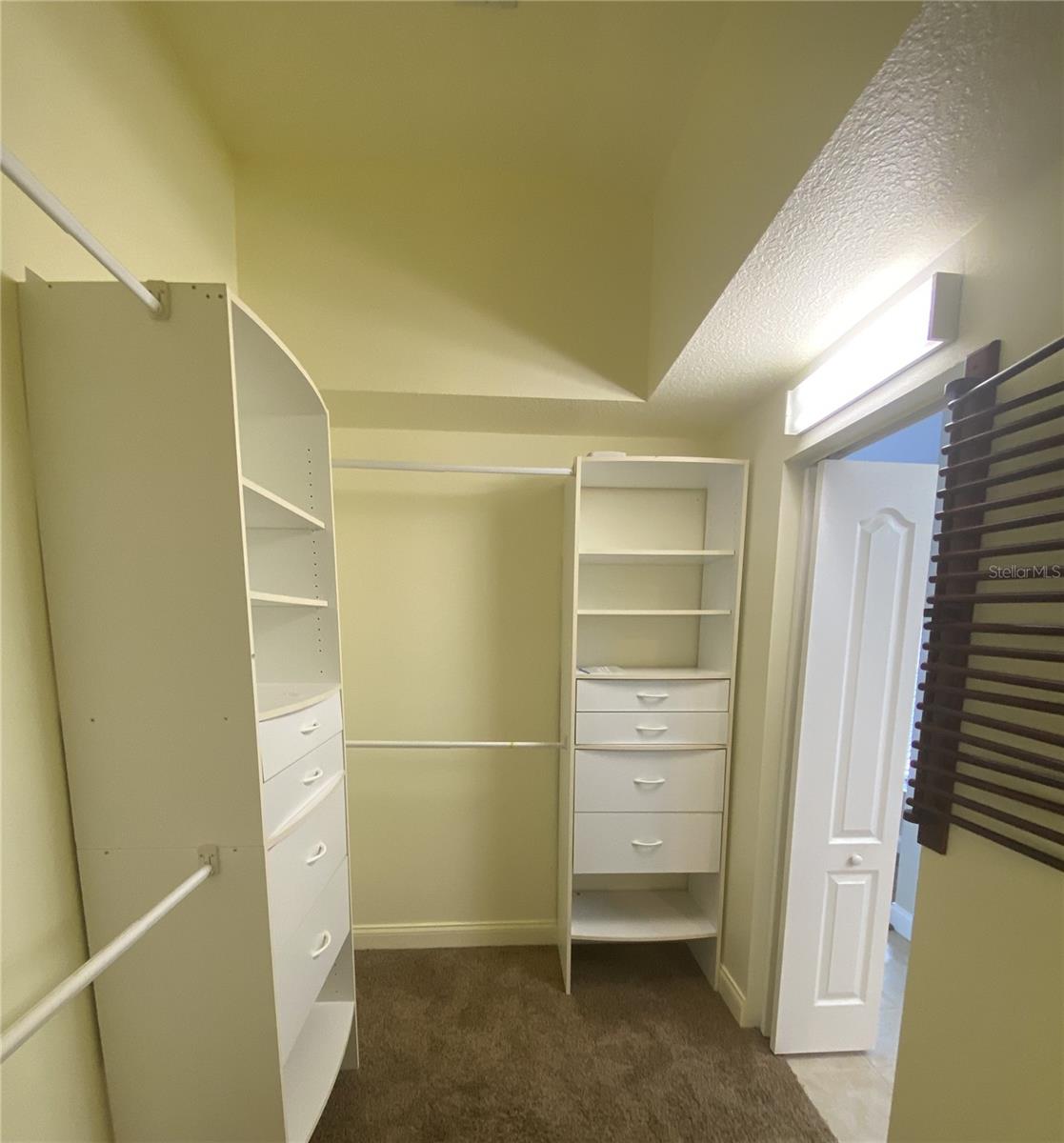 IVY LAKE ESTATES - Residential Lease