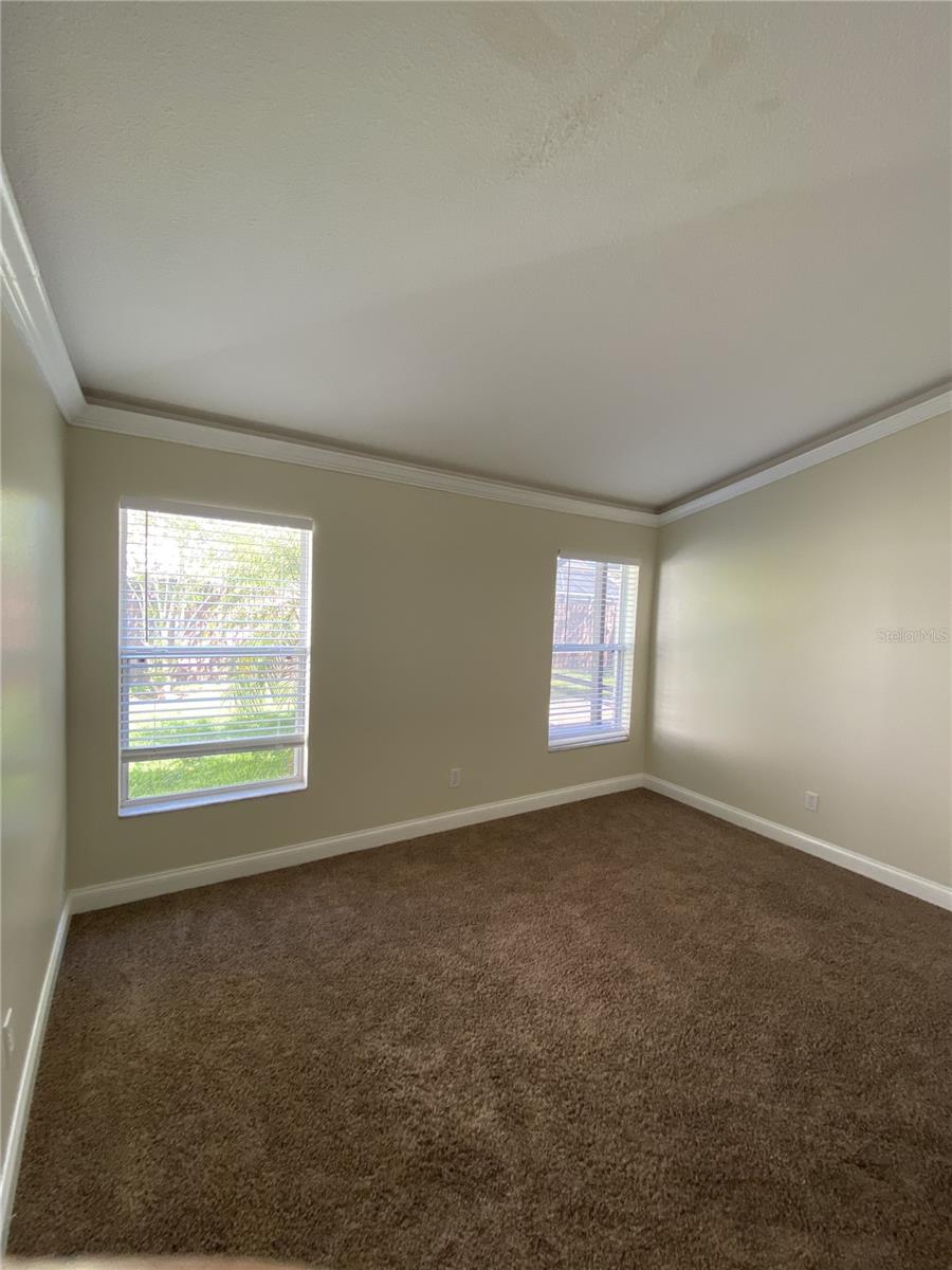 IVY LAKE ESTATES - Residential Lease