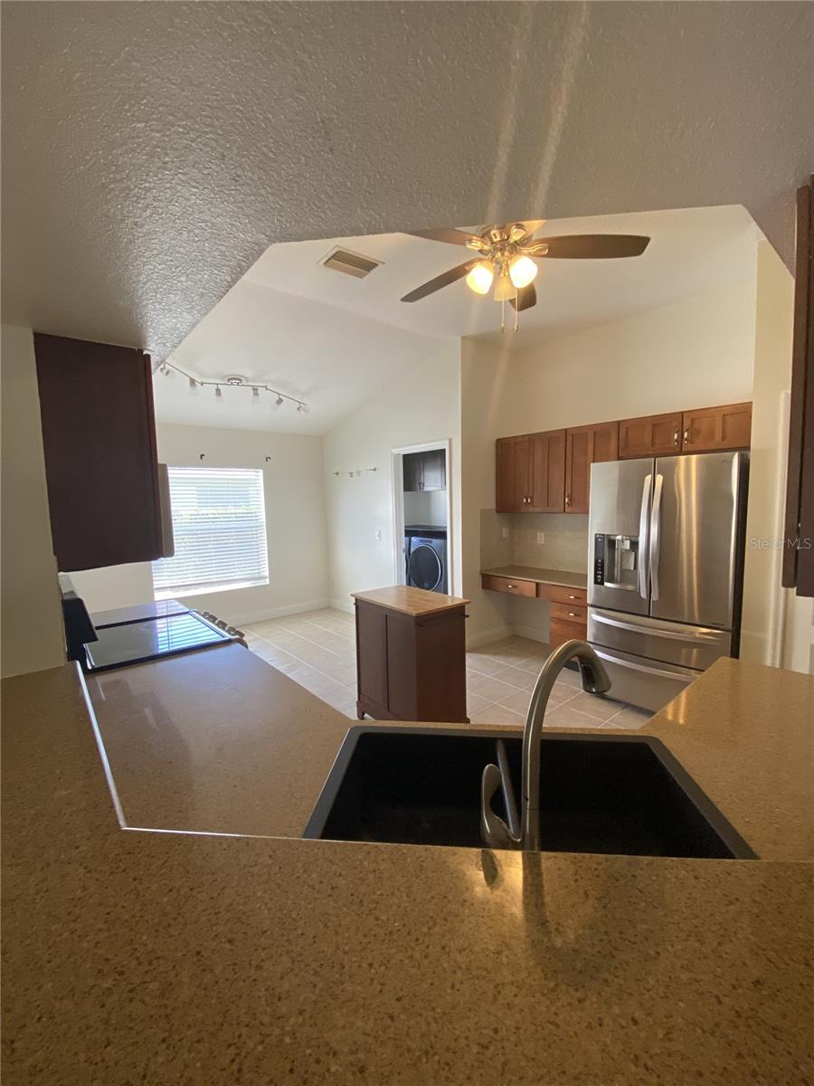 IVY LAKE ESTATES - Residential Lease