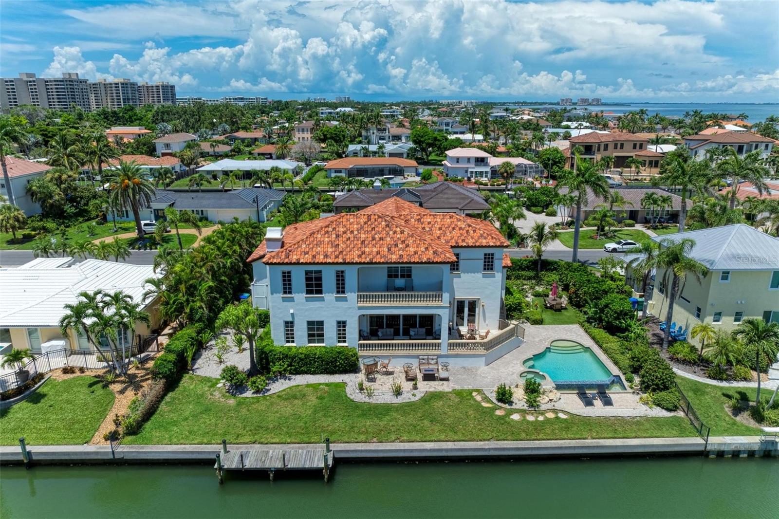 COUNTRY CLUB SHORES SEC 02 - Residential
