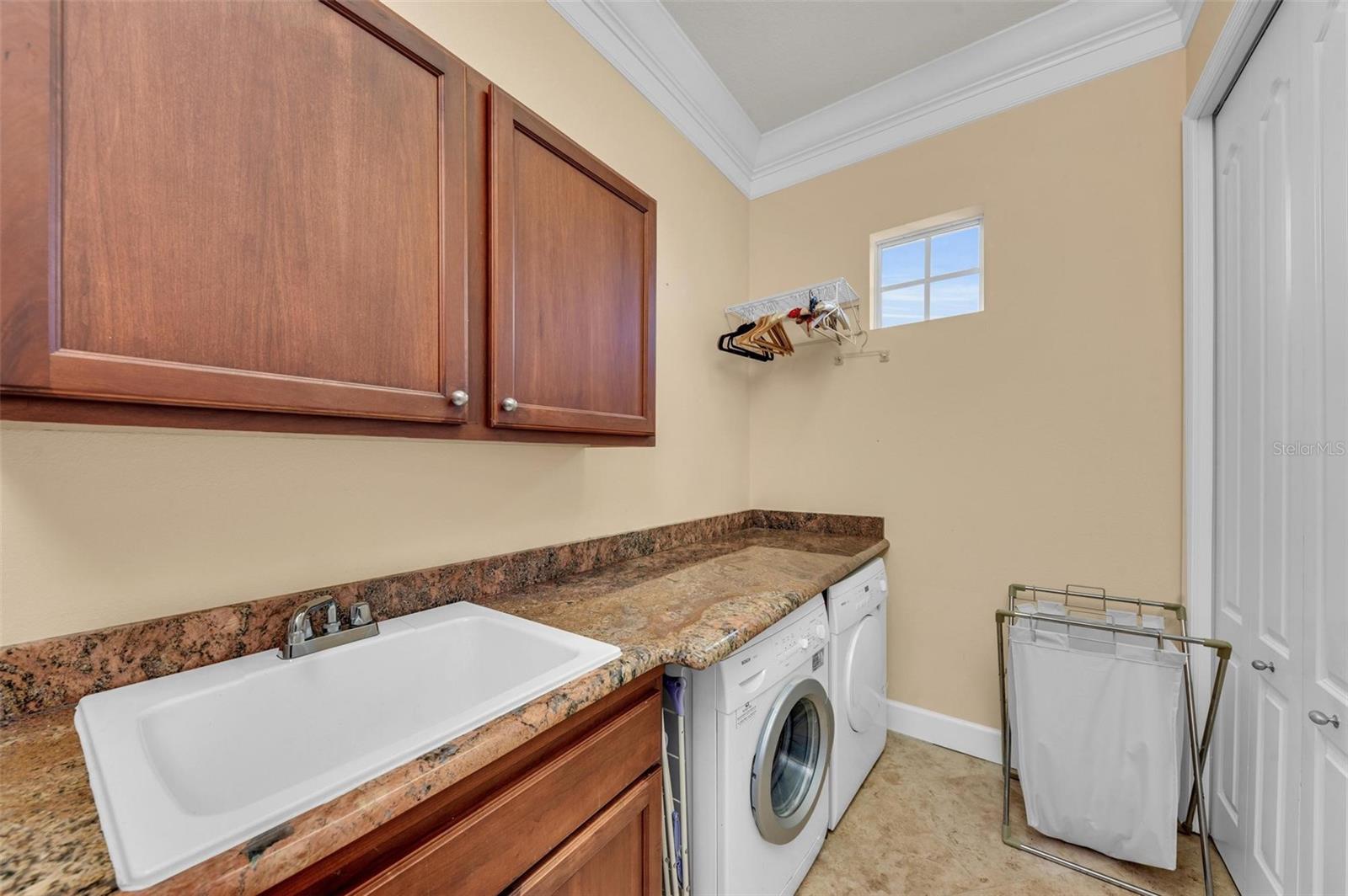 COUNTRY CLUB SHORES SEC 02 - Residential