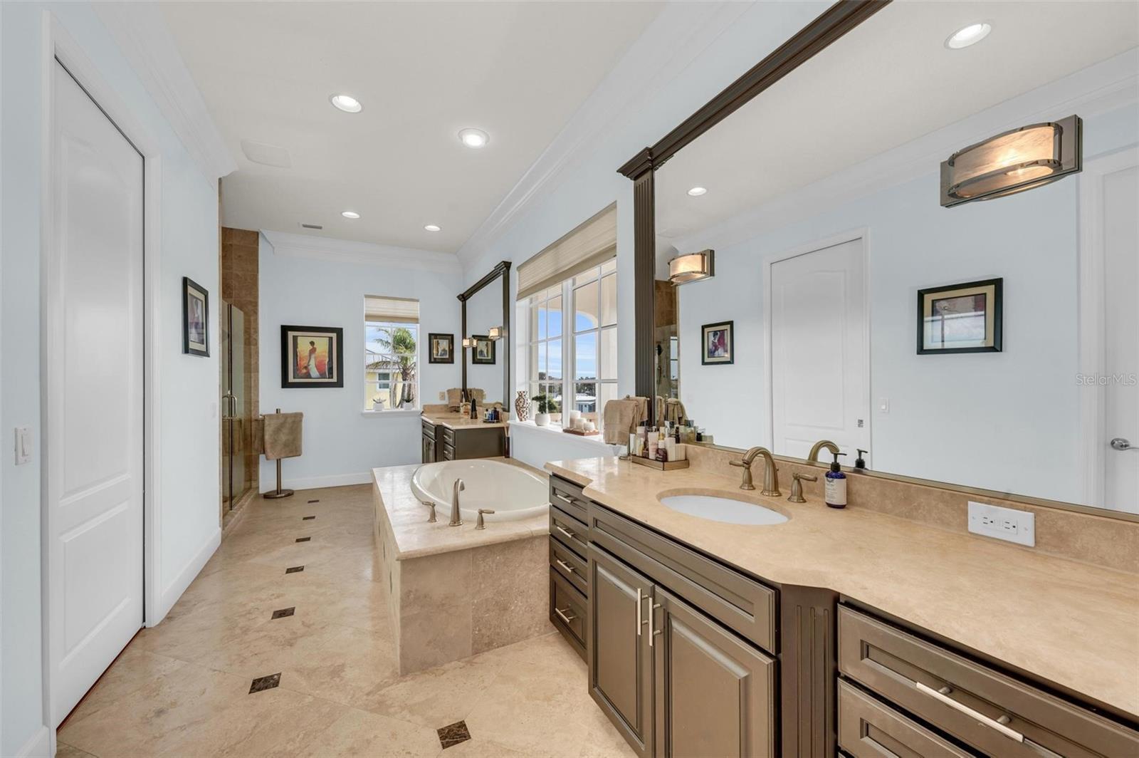 COUNTRY CLUB SHORES SEC 02 - Residential