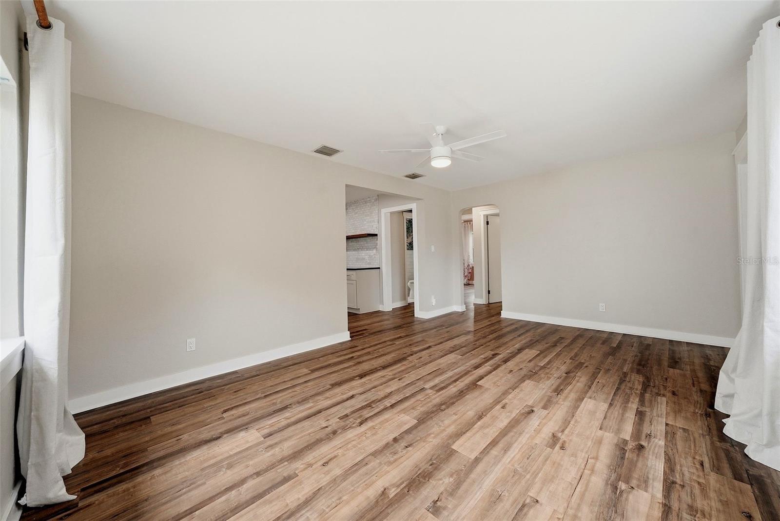 CENTRAL PARK REV - Residential