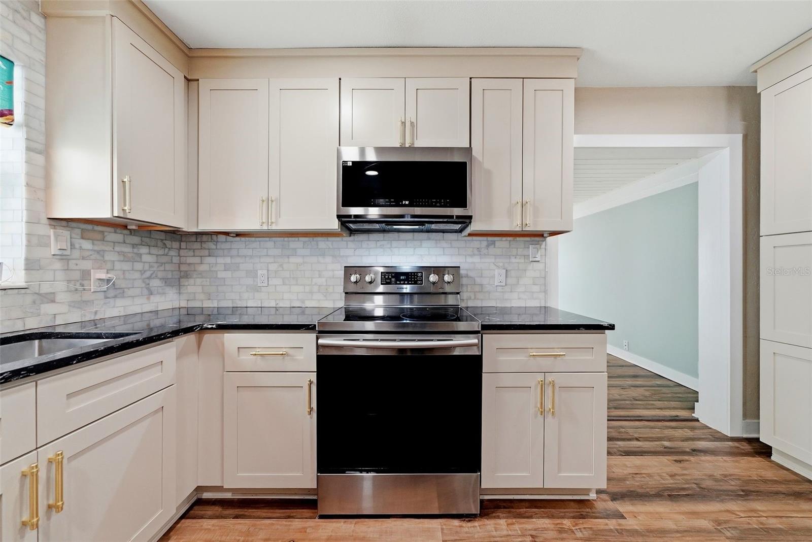 CENTRAL PARK REV - Residential