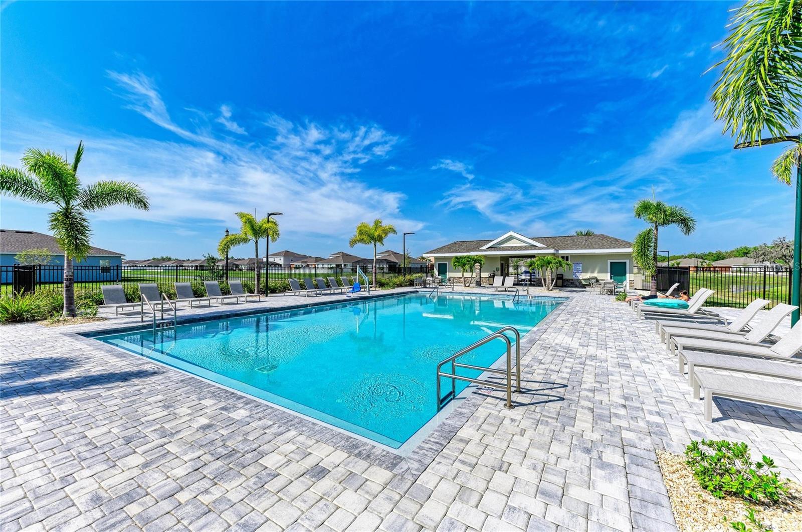 WILLOW BEND PH III - Residential
