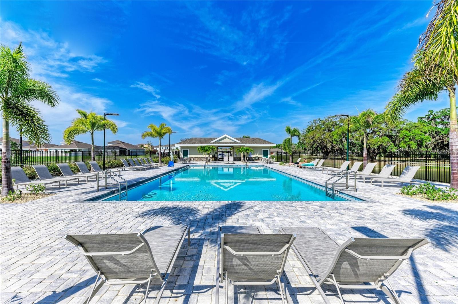 WILLOW BEND PH III - Residential