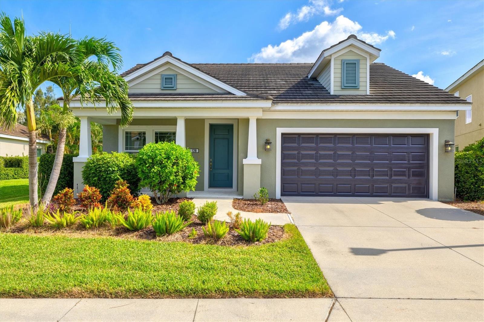 WINDWOOD - Residential