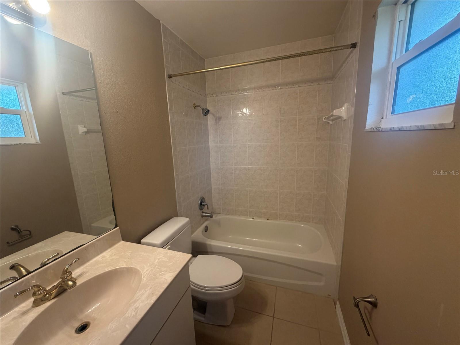 VENICE GROVES REP - Residential