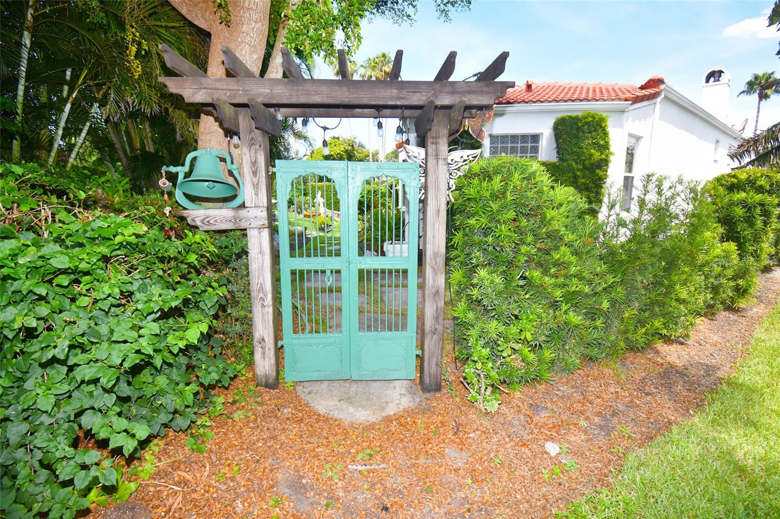 RIVER HARBOR WEST CONDO - Residential