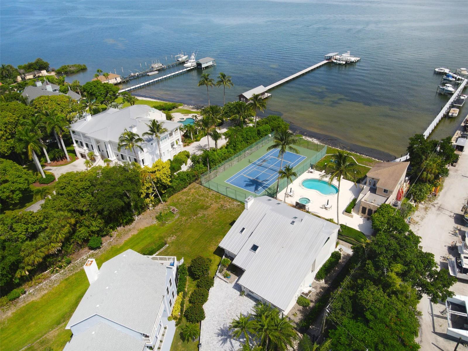 RIVER HARBOR WEST CONDO - Residential