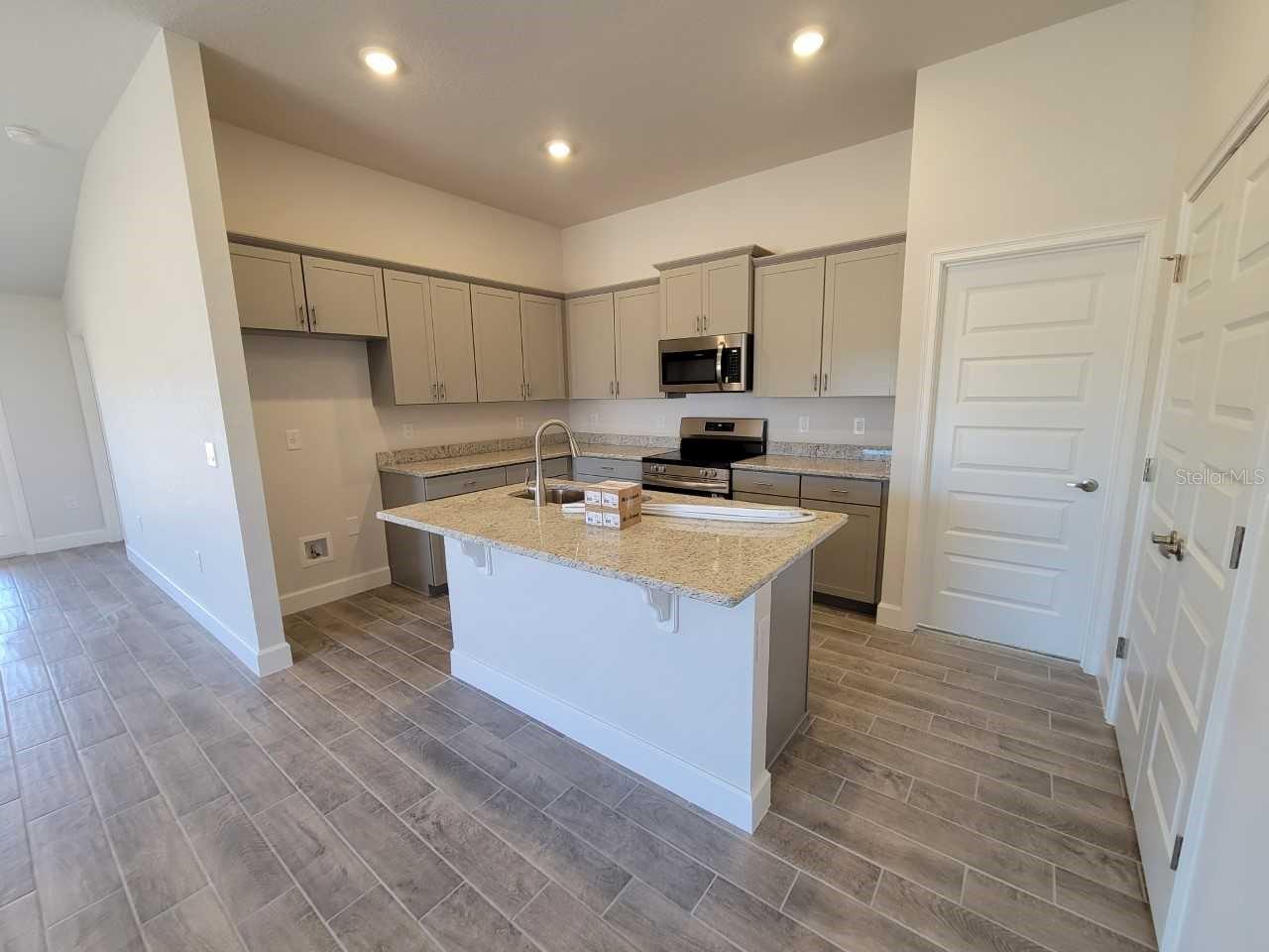 OCALA CROSSINGS SOUTH - Residential