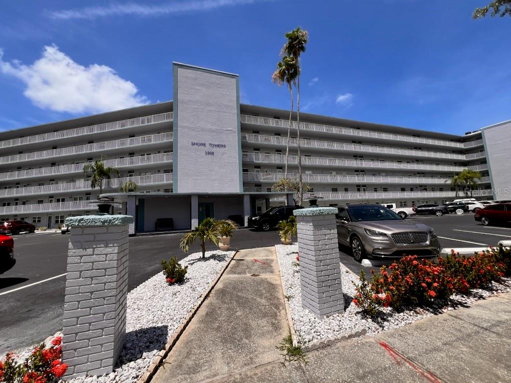 SHORE TOWERS BLDG - Residential