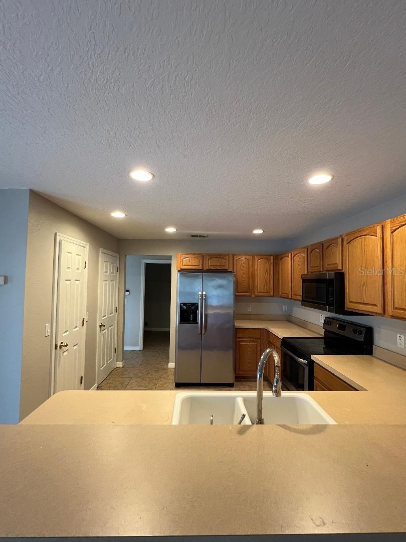 DELTONA LAKES UNIT 57 - Residential Lease