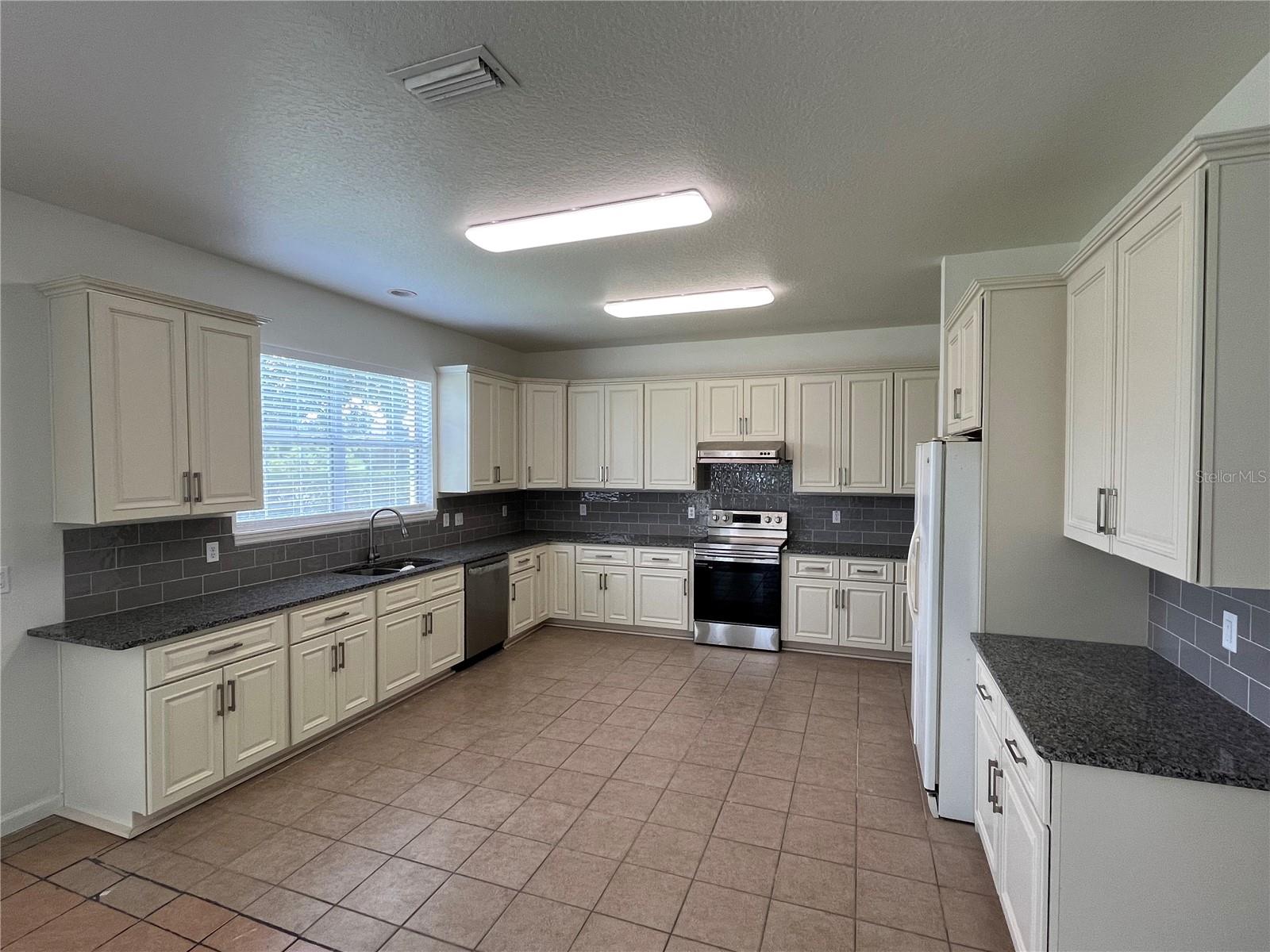 JOYELLE AT LPGA INTL - Residential Lease