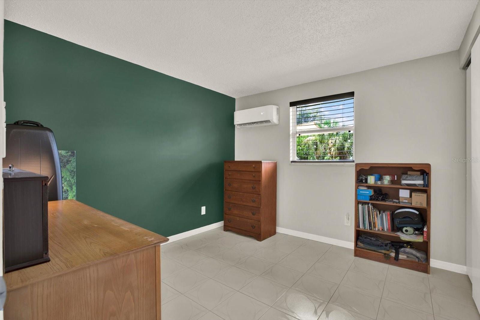 GREENDALE ESTATES 1ST ADD - Residential