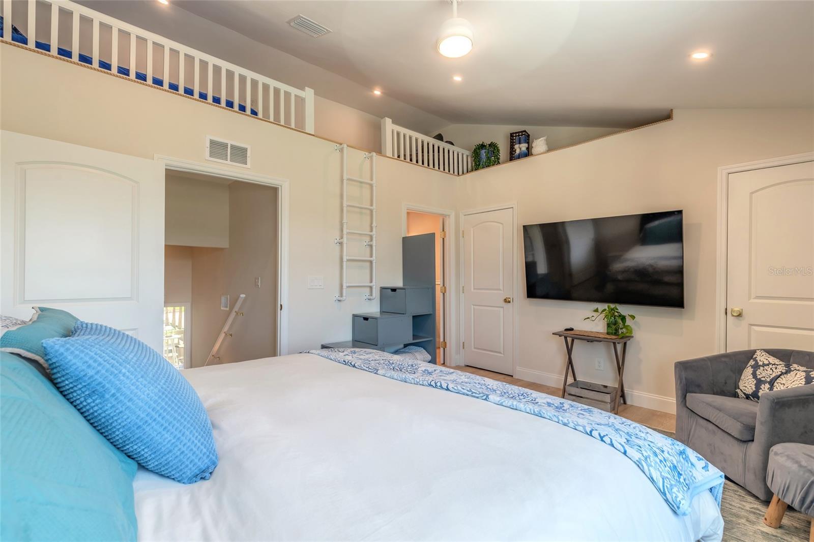 OCEANSIDE VILLAGE - Residential