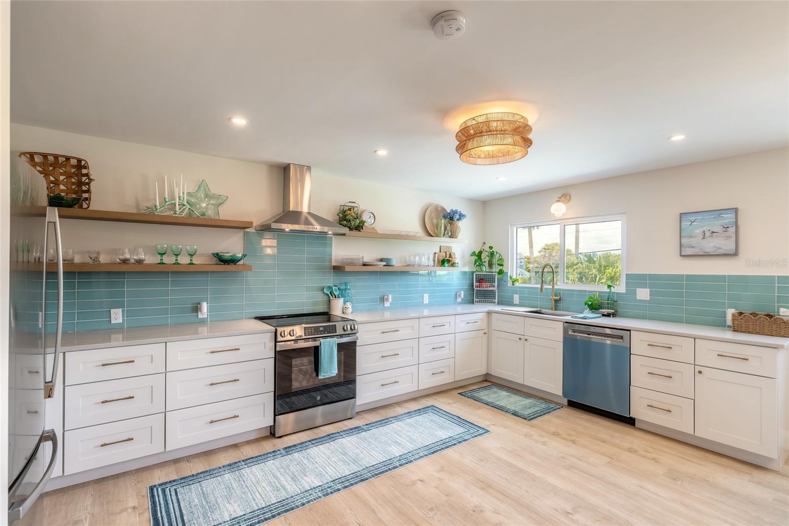 OCEANSIDE VILLAGE - Residential