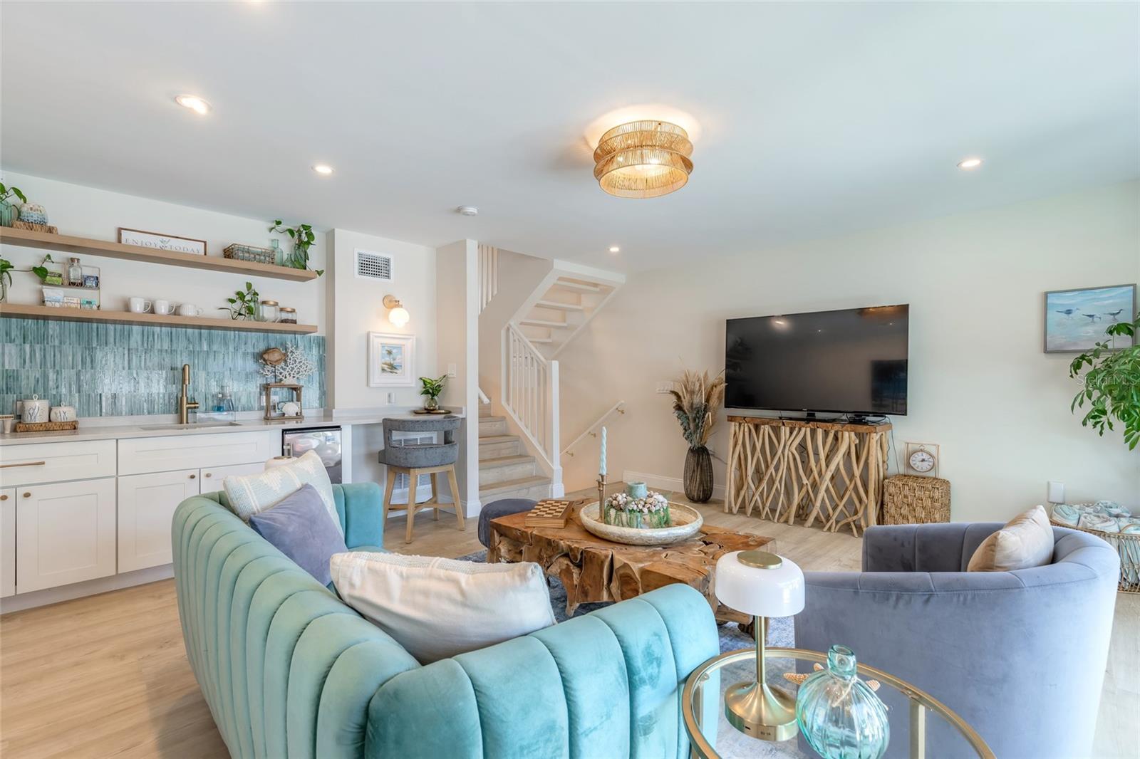 OCEANSIDE VILLAGE - Residential