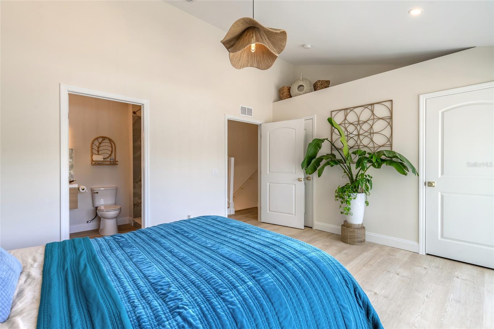 OCEANSIDE VILLAGE - Residential