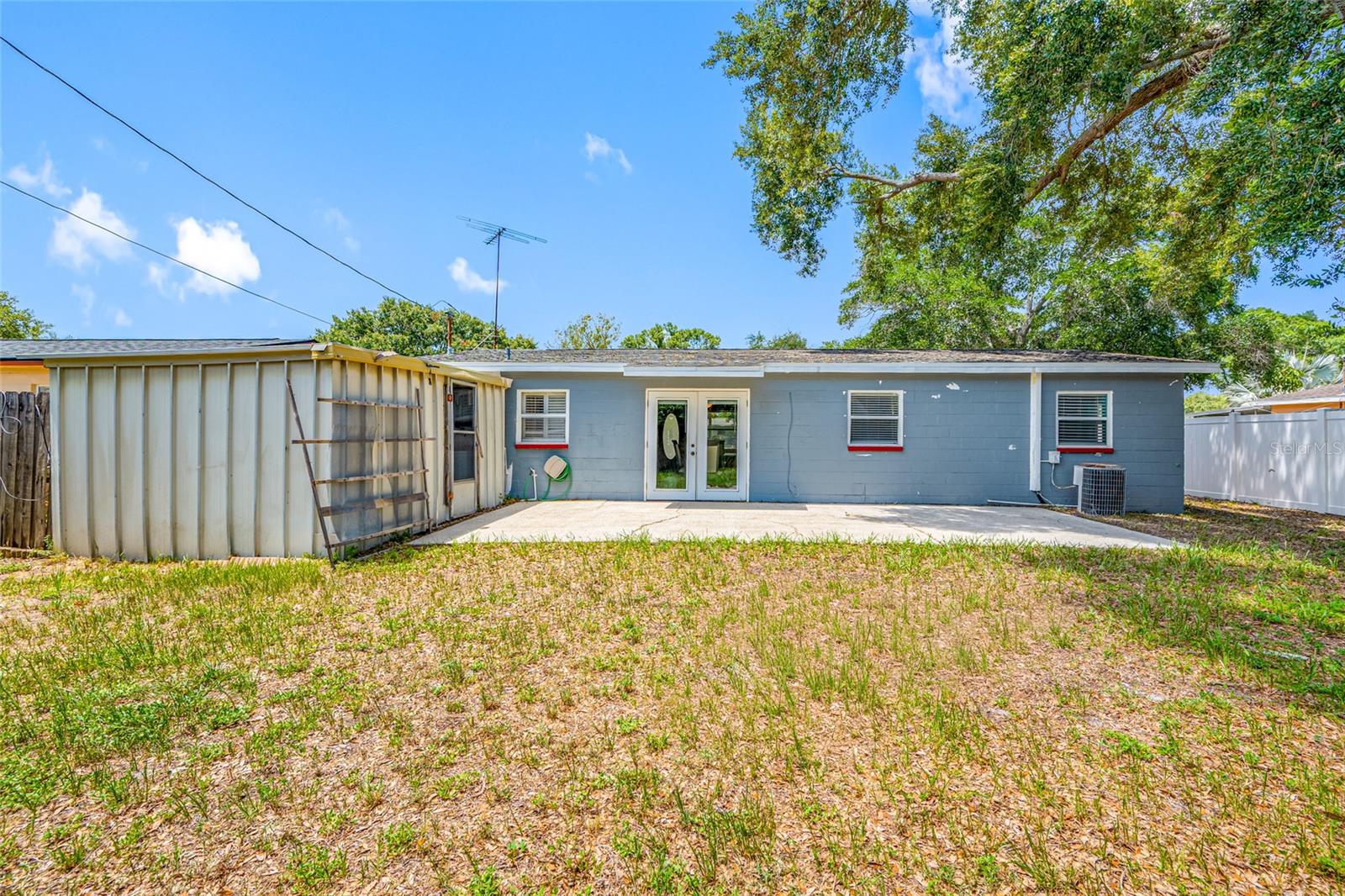 SUN COAST ESTATES - Residential