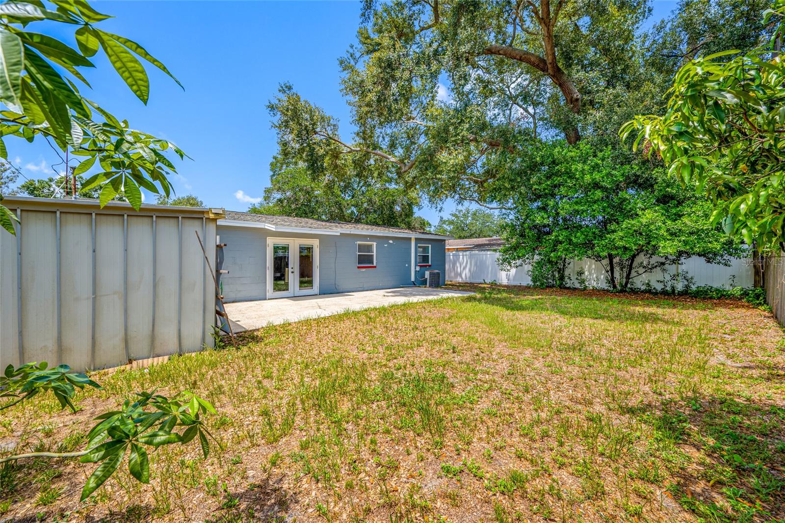 SUN COAST ESTATES - Residential