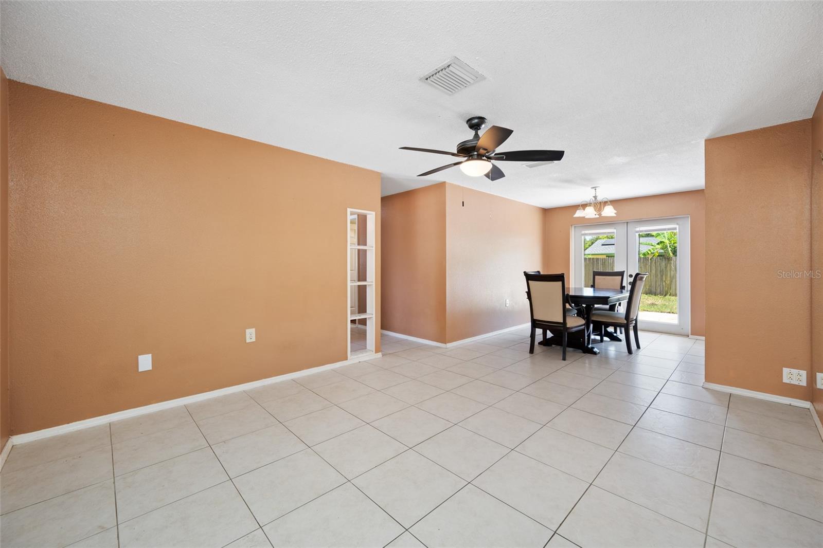 SUN COAST ESTATES - Residential