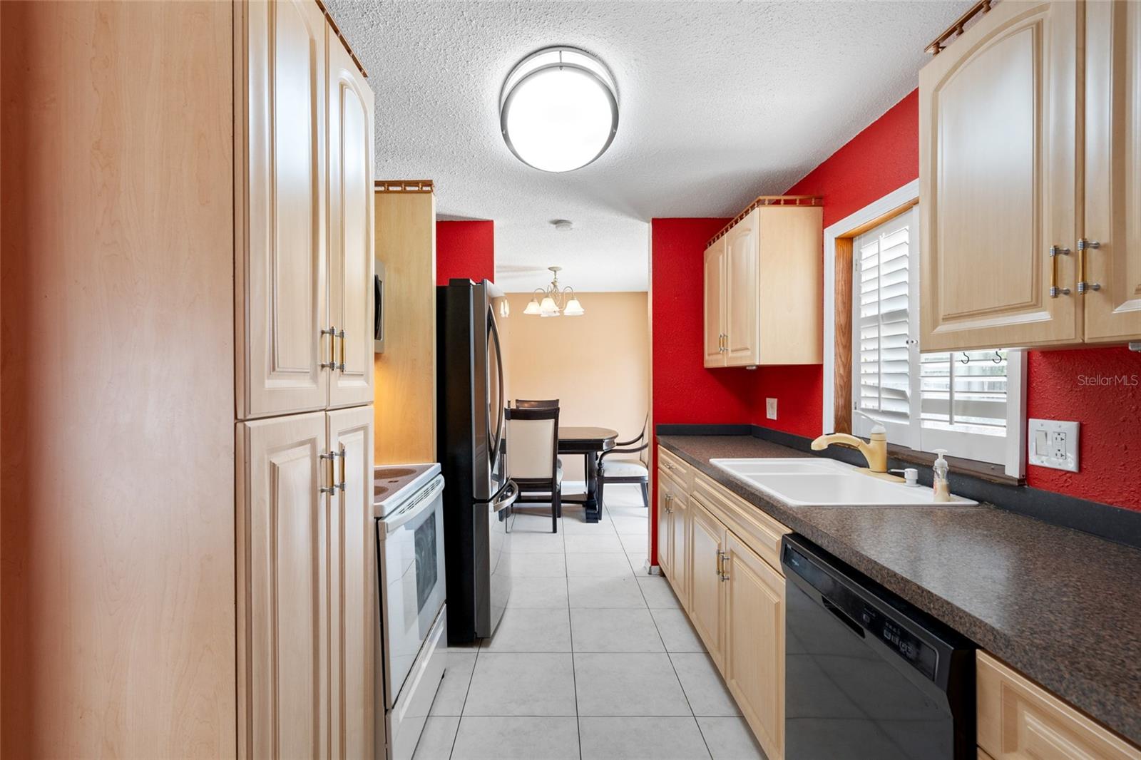SUN COAST ESTATES - Residential