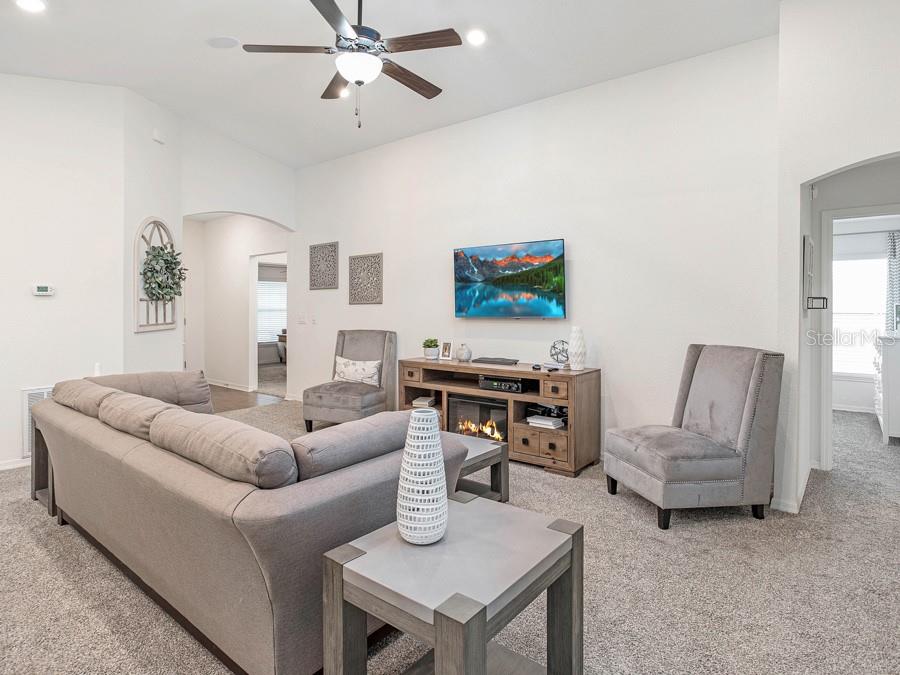BRIDGEPORT LAKES - Residential
