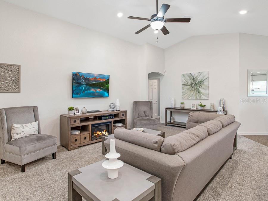 BRIDGEPORT LAKES - Residential