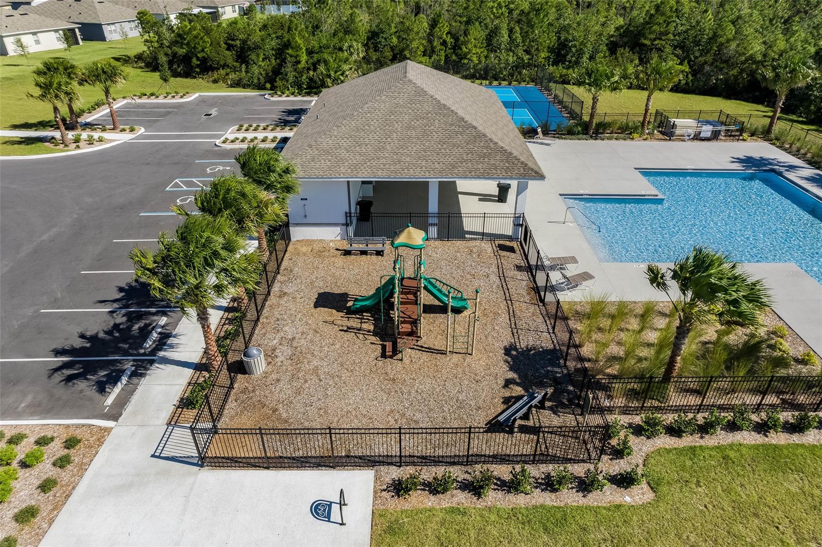 Coastal Woods Un D - Residential