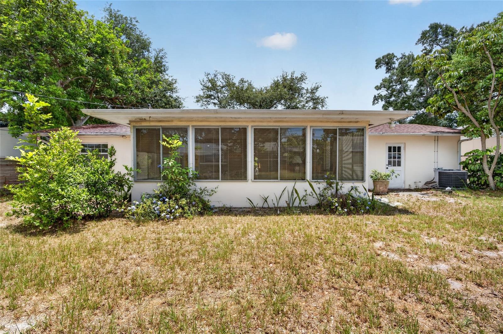 ROSERY GROVE VILLA 1ST ADD - Residential